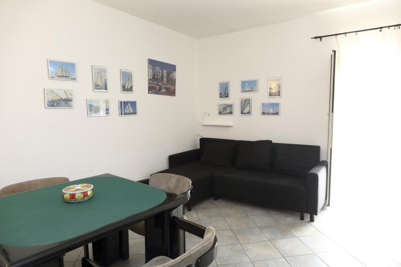 Terrazza Lucilla Apartment เชฟาลู ภายนอก รูปภาพ